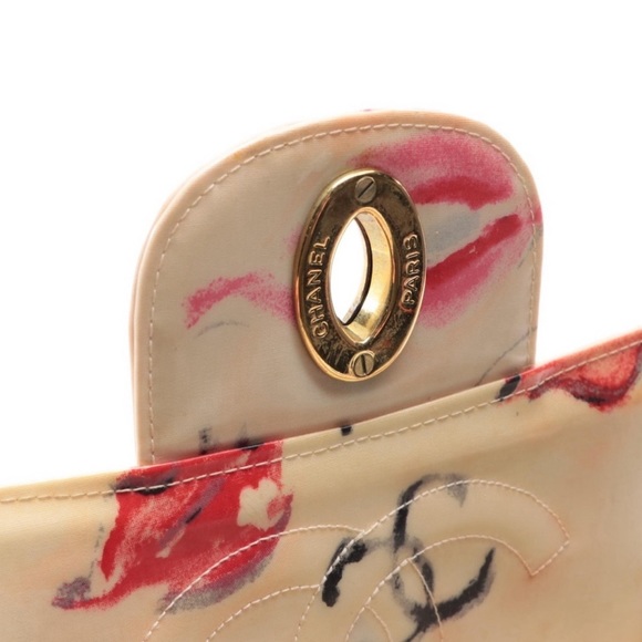 Chanel 'Lips & Kisses' Vintage Maxi XL Bag - Picture 12 of 13